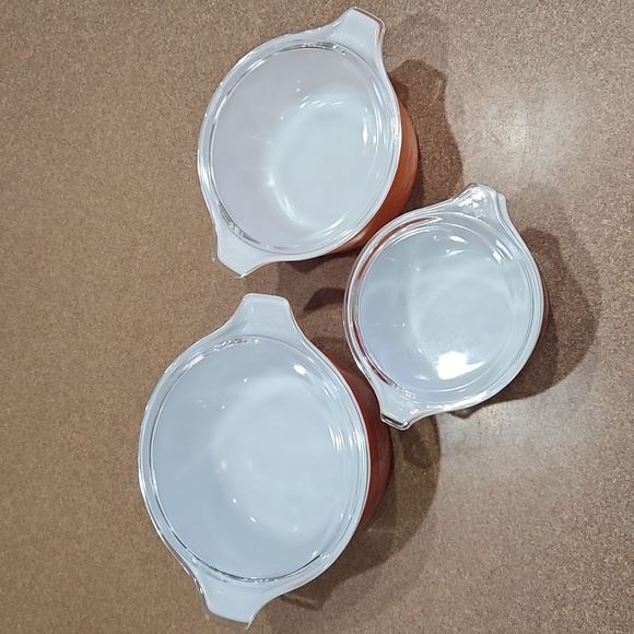 Vintage Pyrex Autumn Harvest Set of 3 Nesting Casserole Dishes with Lids!!! - Picture 3 of 16